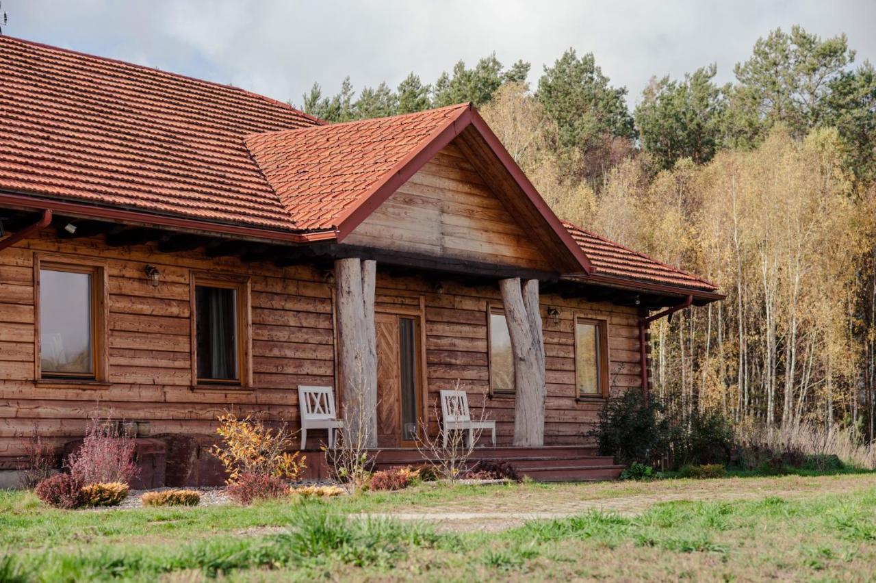 Dworek Ogrodniki: Rustic Retreat with Pool, Sauna, and Lakeside Charm Tuczna Exterior photo