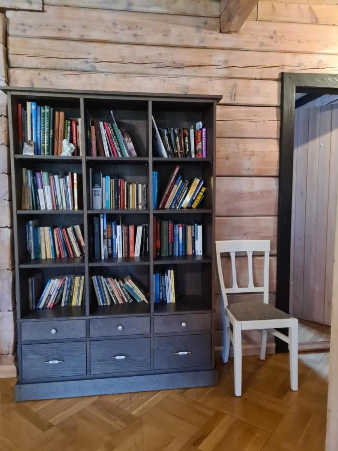 Dworek Ogrodniki: Rustic Retreat with Pool, Sauna, and Lakeside Charm Tuczna Exterior photo